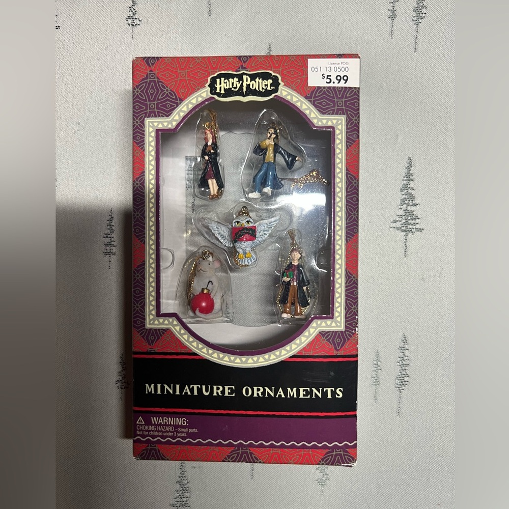Harry Potter Set of 5 Miniature Ornaments-Harry, Ron, Hermione, Hedwig, Scabbers